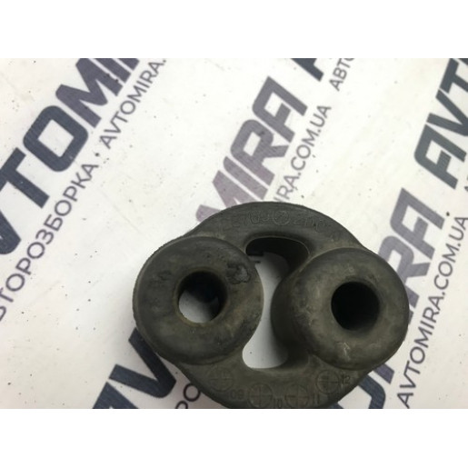 Подушка кріплення вихлопної системи Hyundai i30 1.6 CRDI 2007-2012 287602D000